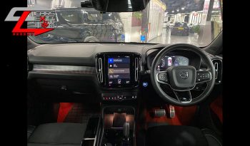 Volvo XC40 T5 R design full