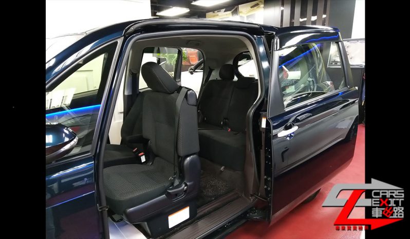 Toyota Spade full