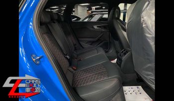 Audi RS4 Avant full